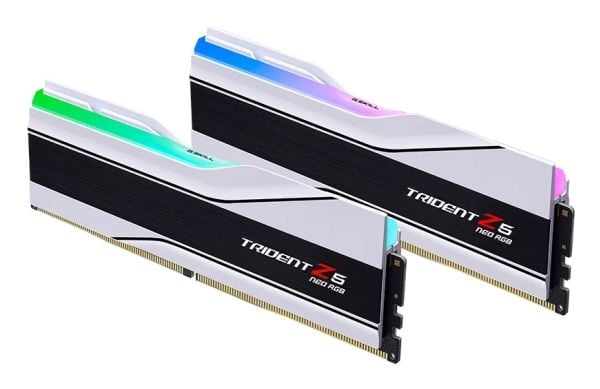 G.Skill Trident Z5 RGB - DDR5 - sett - 48 GB: 2 x 24 GB - DIMM 288-pin - 8400 MHz / PC5-67200 - CL40 - 1.4 V - ikke-bufret - on-die ECC - matt hvit