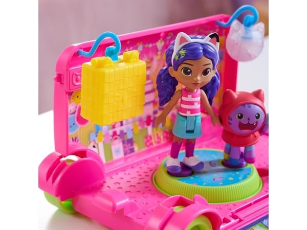 Gabby's Dollhouse Sprinkle Party Bus