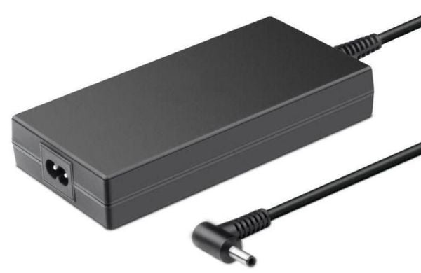 CoreParts - Strømadapter - 19.5 V, 6.67 A, 4.5 x 3.0 mm plug, including power cord - 130 watt