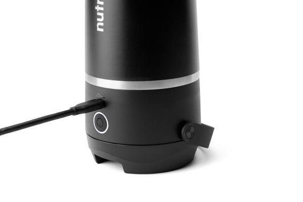 NutriBullet Flip, Kannettava blenderi, 0,59 L, Jäänmurskaus, 11 W, musta