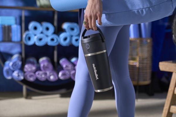 NutriBullet Flip, Kannettava blenderi, 0,59 L, Jäänmurskaus, 11 W, musta