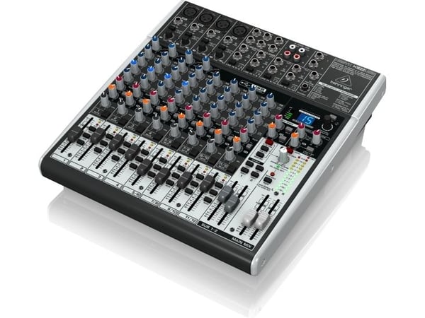 Behringer X1622USB, 16 kanaler