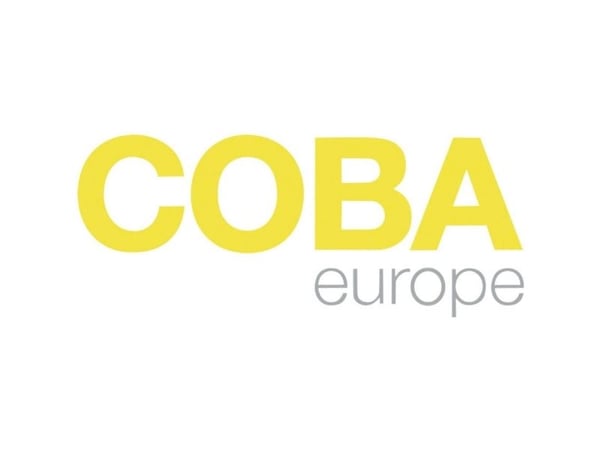 COBA Europe GF010702 halkfri tejp (L x B x H) 18,3 m x 50 mm x 0,5 mm svart/gul