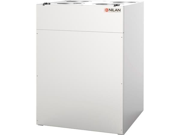 Ventilationsanlæg Nilan Comfort 350 Top 2020, venstre med CTS602 light print og HMI panel.