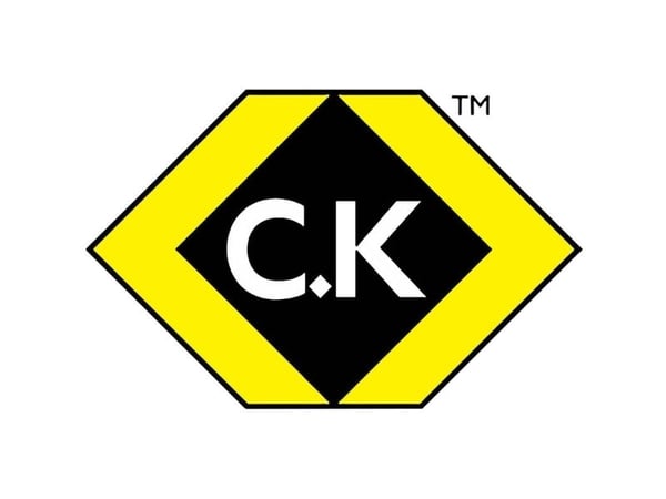 C.K. T3543 linjal i rosenträ