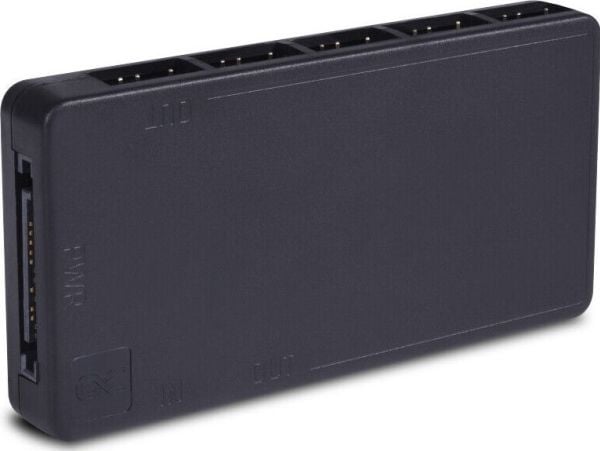 Alphacool Core 11x 3-pin DRGB-jakaja - musta