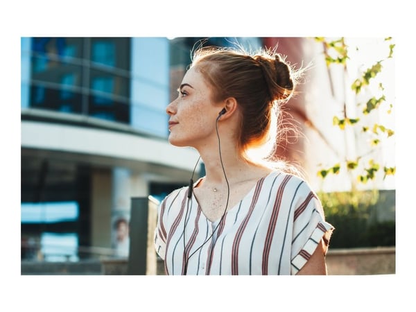 JVC HA-FR17UC - Ørepropper med mikrofon - i øret - kablet - USB-C - svart