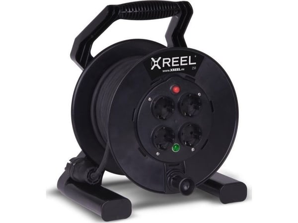 Jatkokaapeli XREEL 4x2P+Z 25mb OW 3x1.5 kela IP20 mustaPCE PUOLA