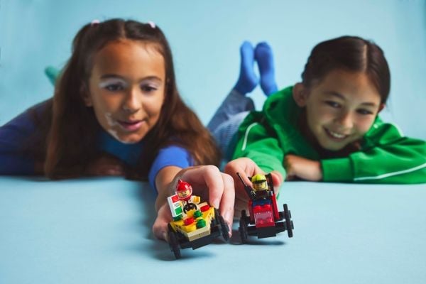 LEGO City 60458 Billøp mellom pizzabil og brannbil