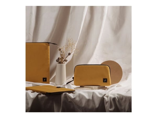 Native Union W.F.A Stow Lite Sleeve for 14-tommers MacBook, Orange