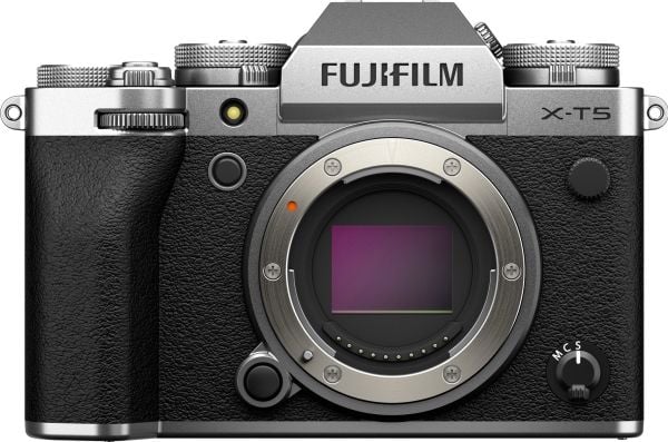 Fujifilm X -T5, 40,2 MP, 7728 x 5152 pixlar, X-Trans CMOS 5 HR, 6.2K, Pekskärm, Silver