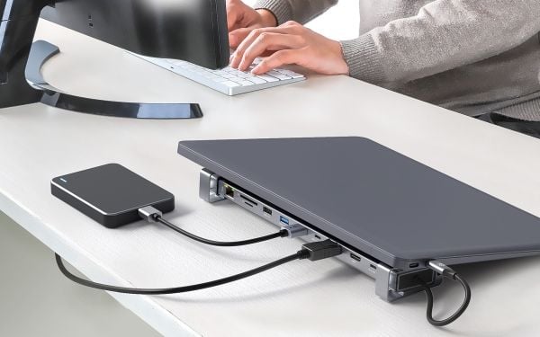 Manhattan 190398, Koblet med ledninger (ikke trådløs), USB 3.2 Gen 1 (3.1 Gen 1) Type-C, 100 W, 10,100,1000 Mbit/s, Grå, MicroSD (TransFlash), SD