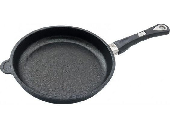 Induktioton paistinpannu AMT Gastroguss, Ø 26 cm, korkeus 5 cm AMT 526-E-Z30-PL Induktioton paistinpannu AMT Gastroguss, Ø 26 cm, korkeus 5 cm AMT 526-E-Z30-PL