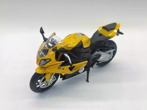 MSZ støpt modell av BMW motorsykkel, skala 1:12 MSZ støpt modell av BMW motorsykkel, skala 1:12