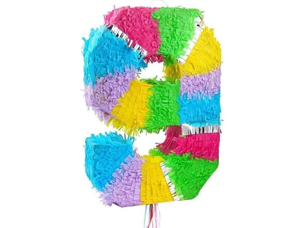 Piñata nummer 9 kake 50x35x7,5cm