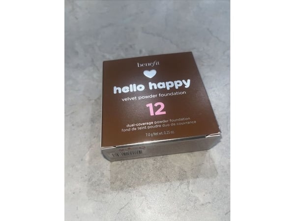 Benefit Hello Happy Velvet foundation, matt, kompakt, 12 Dark Warm, 7 g