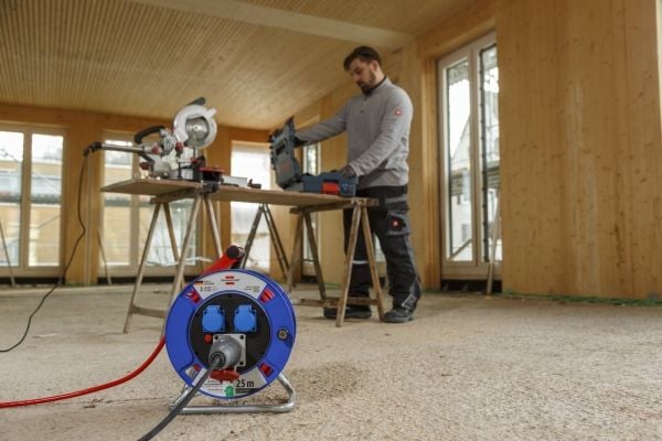 Brennenstuhl 1182770010 Kaapelikela 25 m Rot CEE pistoke 16 A 5-napainen (1182770010)