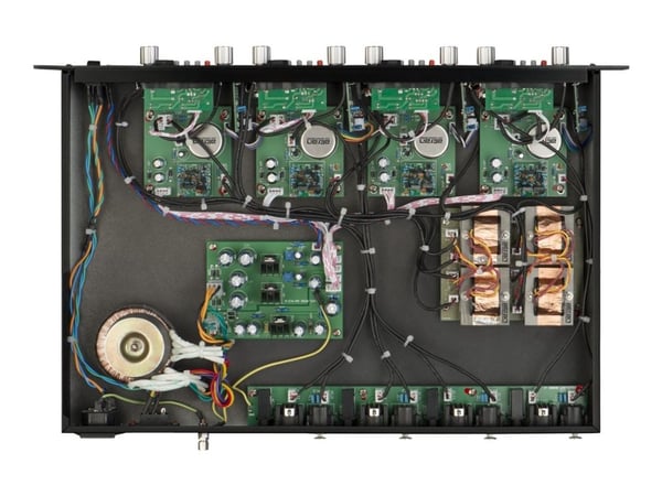 Warm Audio WA-412 - Mikrofonforforsterker