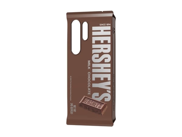 Samsung GP-FPS938SBB - Baksidedeksel for mobiltelefon - brun - Hershey's milk chocolate snack - for Galaxy S25 Ultra