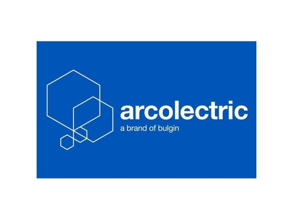 Arcolectric (Bulgin Ltd.) H8653VBNBP Vaihtokytkin H8653VBNBP 250 V 6 A 1 x On/Off Napsautus 1 kpl
