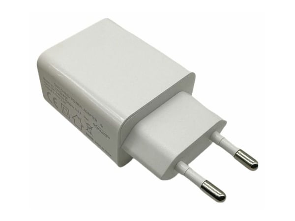 MicroConnect - Strømadapter - 12 watt - 2.4 A - 2 utgangskontakter (2 x USB) - hvit