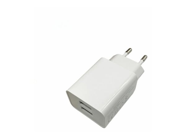 MicroConnect - Strømadapter - 12 watt - 2.4 A - 2 utgangskontakter (2 x USB) - hvit