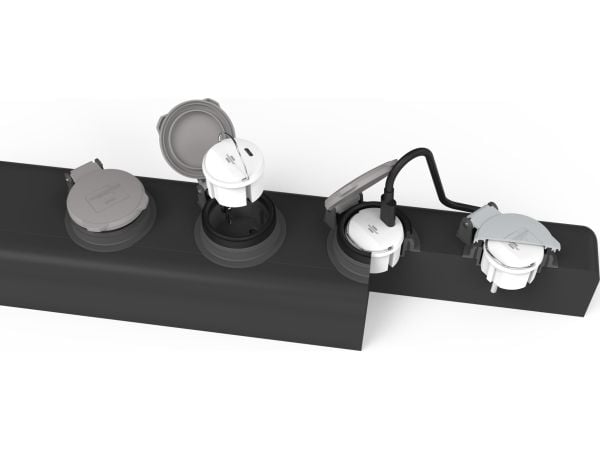 Brennenstuhl USB-C pistorasiasovitin, USB-C latauspistorasia 2,4 A, max. 12,0 W, valkoinen