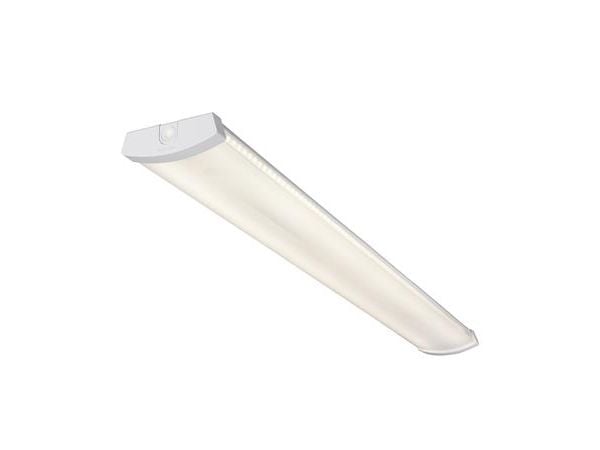 Liteline Basic IP44 1200 3000K 4480lm 38W 3SDCM 115° spridningsvinkel on/off L70 50.000t