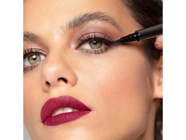 BY TERRY LIGNE BLACKSTAR eyeliner 01 SO BLACK 0,8 ml