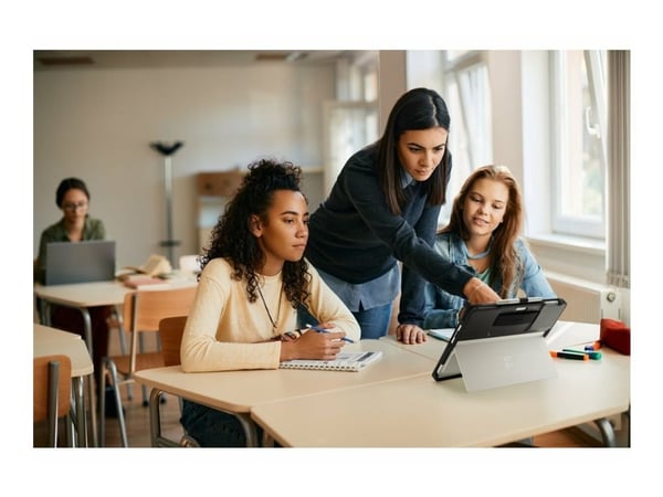 Kensington Kestävä BlackBelt EQ kotelo Surface 9-, 10- ja Surface Pro 13" -laitteille, Suojus, Microsoft, Surface Pro 9; Surface Pro 10; Surface Pr...
