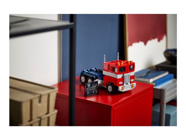 LEGO Icons 10302 Optimus Prime