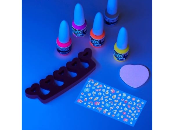 Glow in the Dark Neon Nail Art