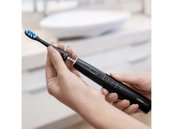 Niceboy SMASONICBLACK, Voksen, Vibrerende tannbørste, Daglig stell, Grundig rens, Sensitiv / Myk, Whitening, 43000 bevegelser per minutt, Sort, IPX7
