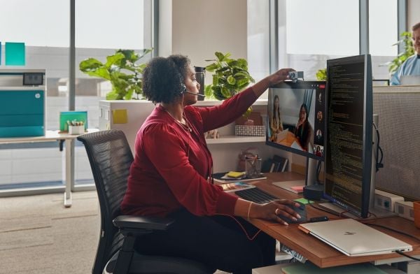 HP Poly Blackwire 3325 - Blackwire 3300 series - headset - på örat - kabelansluten - 3,5 mm kontakt, USB-C - svart - Certifierad för Microsoft-team...