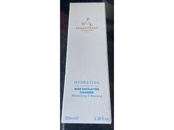 Aromatherapy Associates Hydrating Rose eksfolierende rensemiddel 100 ml (for kvinner)