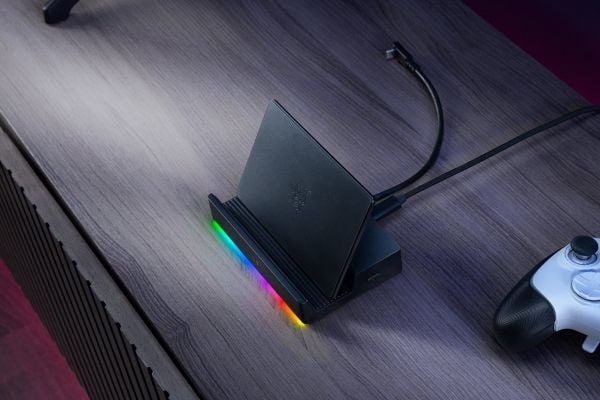 Razer Handheld Dock Chroma - Dokkingstasjon - for bærbar, gaming handheld - USB-C - HDMI - 1GbE