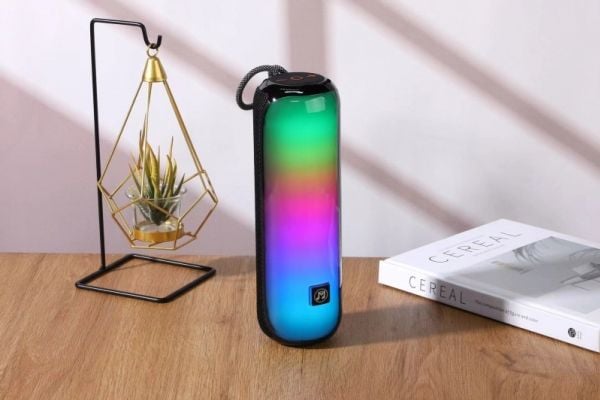 Technaxx BT-X66, 5,2 cm, 10 W, 168 - 18000 hz, 4 O, 85 dB, 0,5%
