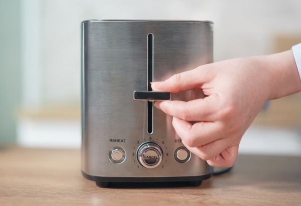 Unold Brødrister Thommy, 2 skive(r), Rustfritt stål, Rustfritt stål, Knapper, Snu, 850 W, 220-240