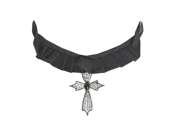 Goottilainen risti choker