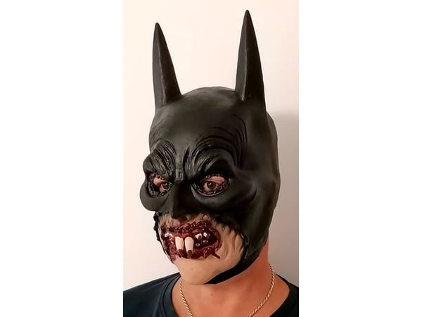 Batman vampyr mask