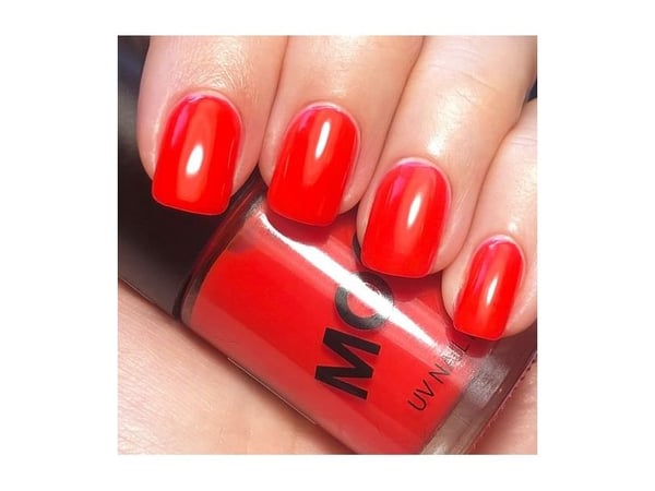 Röd neon UV-nagellack