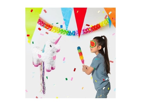 Pinata-stick och mask