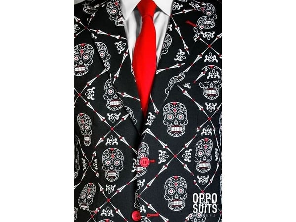 OppoSuit hemsöker man