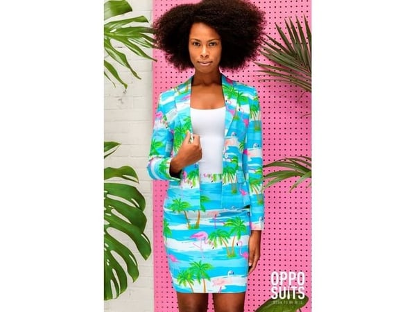 OppoSuit Miss Flamingirl