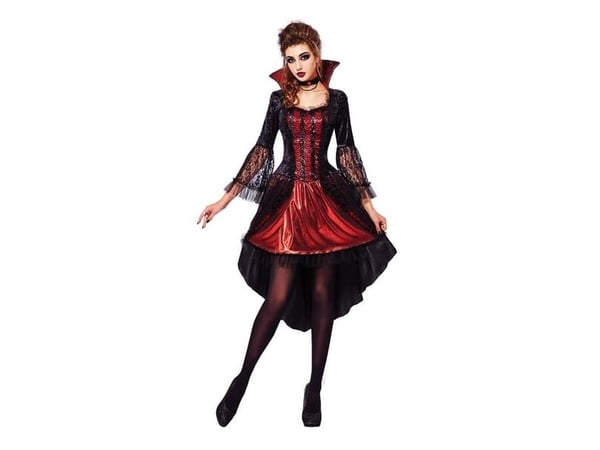 Vampyrinna i kostym