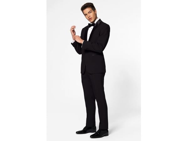 Sort OppoSuit smoking