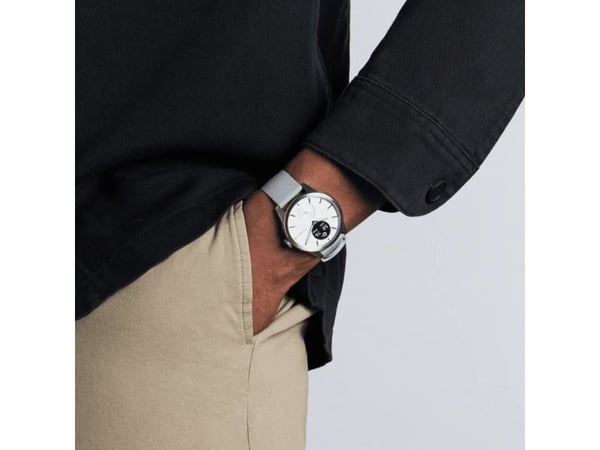 Withings ScanWatch 2 - 42 mm - rustfritt stål - hybridsmartur med bånd - fluorelastomer - display 0.63" - grayscale - Bluetooth - 52.6 g - perlehvit