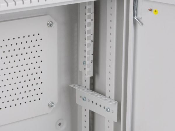 Lanberg WAF1 Series - Rack skap - 540 x 200, low profile, assembled - veggmonterbar - grå, RAL 7035 - 4U - 19"