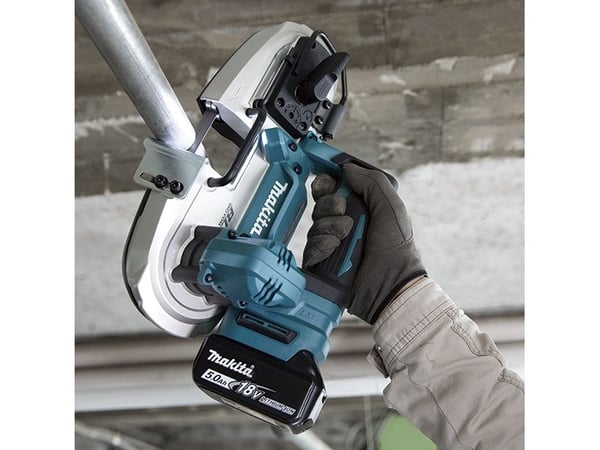 Makita vannesaha 18V - DPB184Z, integroitu LED-lamppu, akulla ja laturilla