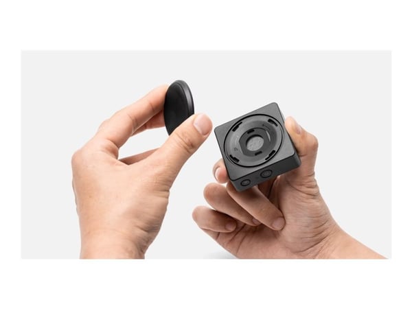 Microsoft Adaptive D-pad -painike, näppäimistö, Bluetooth/USB, musta, Microsoft Adaptive Hub, akku, sisäänrakennettu